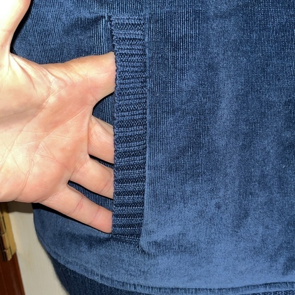 VTG-Alfred Dunner- 12-navy blue-corduroy sleeveless zip up vest lined rib detail - Picture 3 of 12